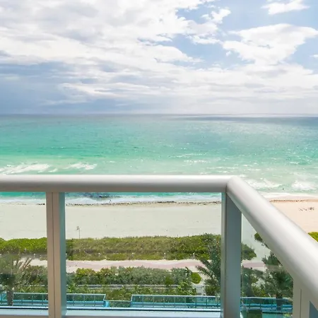 Monte Carlo Suites In Miami Beach-3